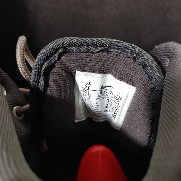 Nike boots womens 8.5 - Picture 6 of 8